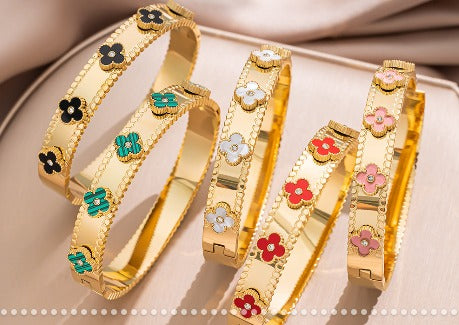 Premium Gold Bracelets with Diamond Accents for Daily Wear